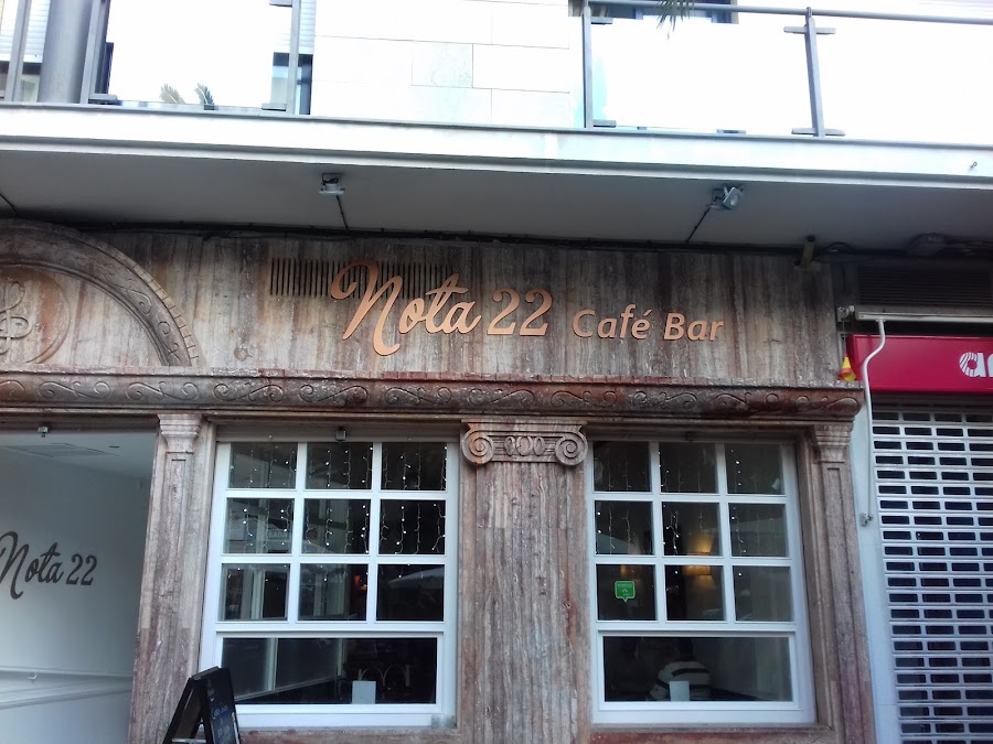 Cafetería -Bar Nota 22