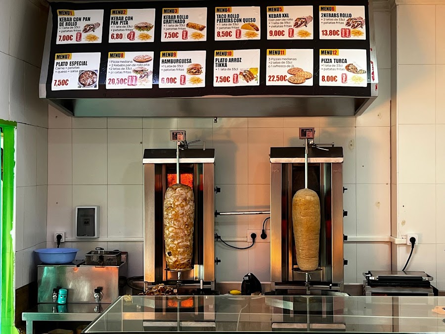 ISTANBUL DONER PIZZA KABAB